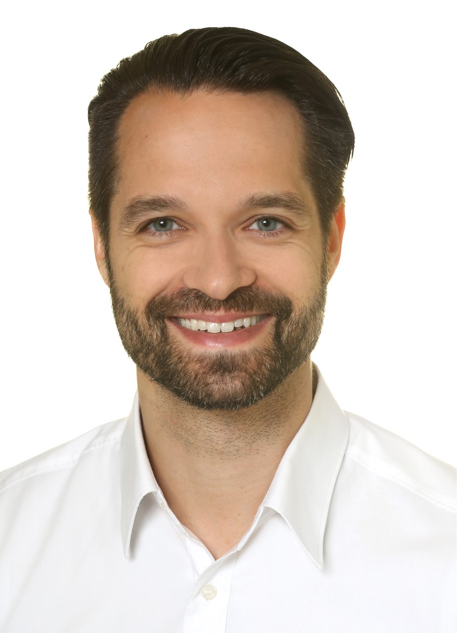 dr-andreas-simka Dr. med. dent. Andreas Simka M. Sc. – Zahnarzt, Endodontie, Parodontologie, Implantologie