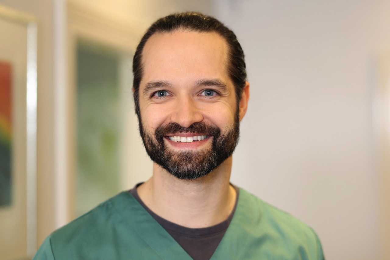 Dr. med. dent. Andreas Simka M. Sc. – Zahnarzt, Endodontie, Parodontologie, Implantologie